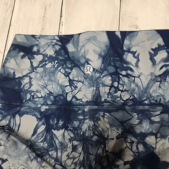 Lululemon Wunder Under High Rise Legging Blue Tie Dye Women's 2 - Picture 10 of 10